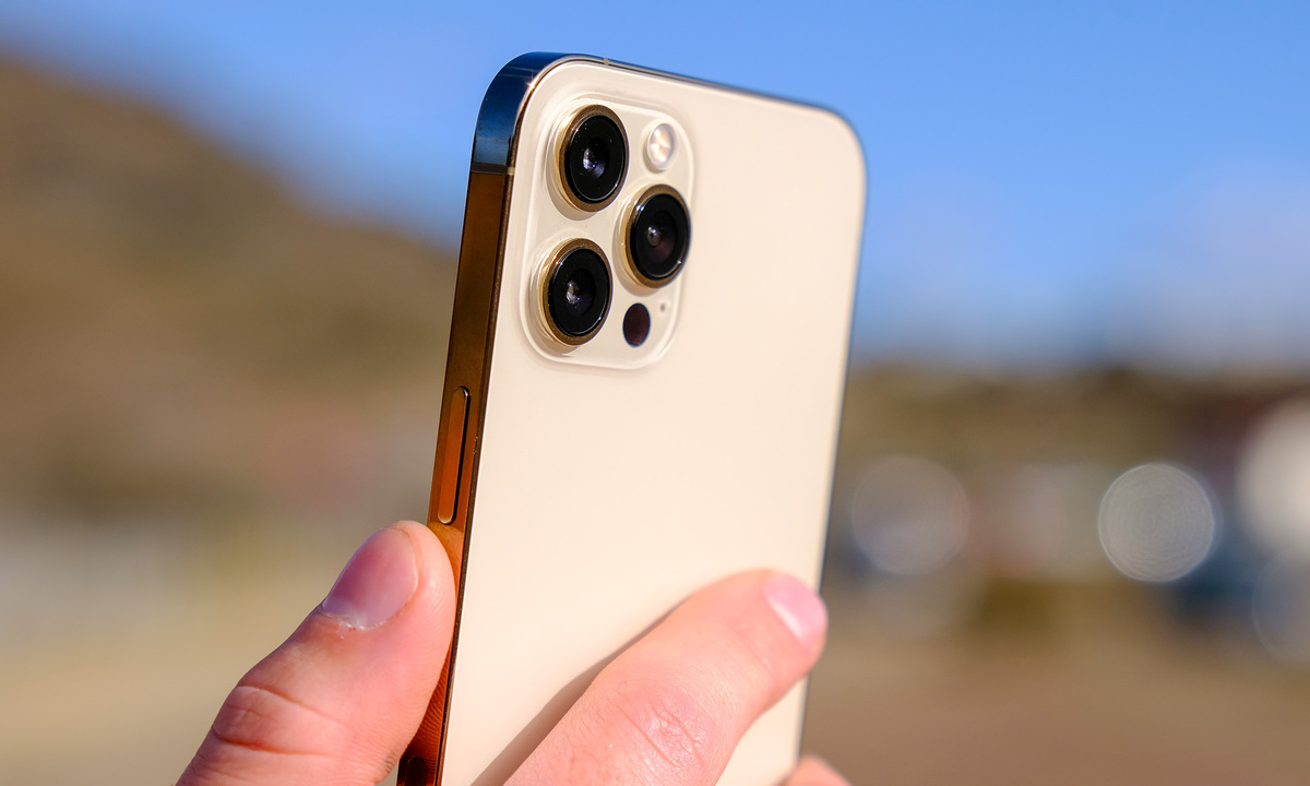 iPhone 12