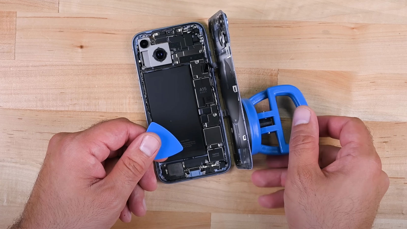 iPhone 14